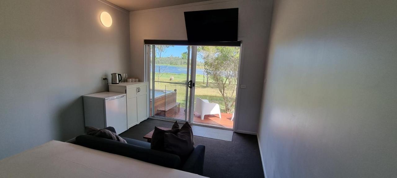 Narangba Motel Buitenkant foto