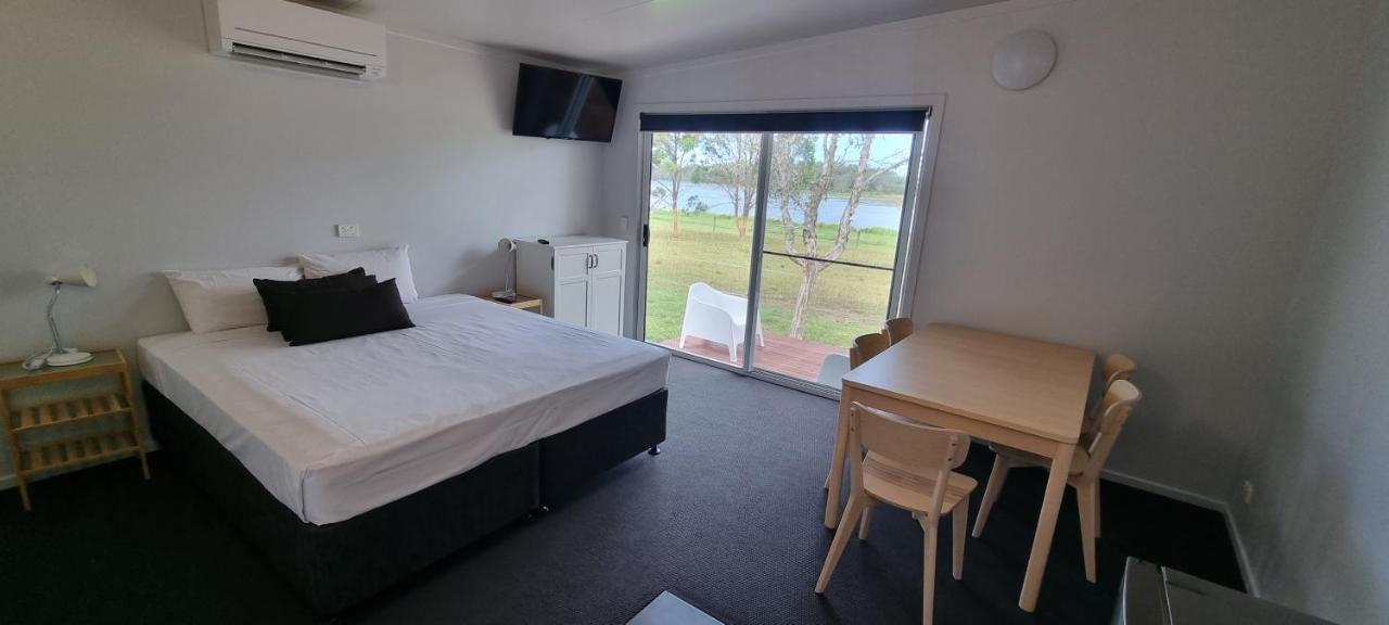 Narangba Motel Buitenkant foto
